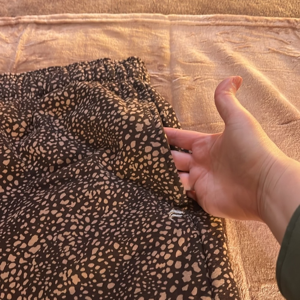 EUC Fabletics Cozy Fleece Wide Leg Sweatpants - Picture 6 of 10